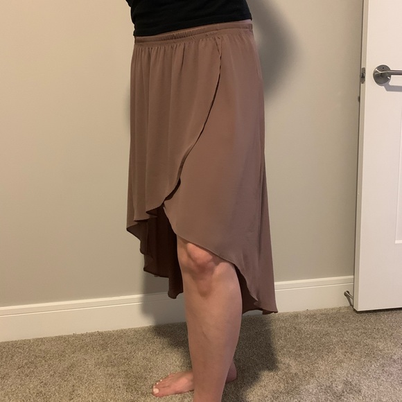 Forever 21 High Low Skirt - Picture 3 of 7